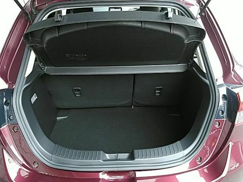 MAZDA2