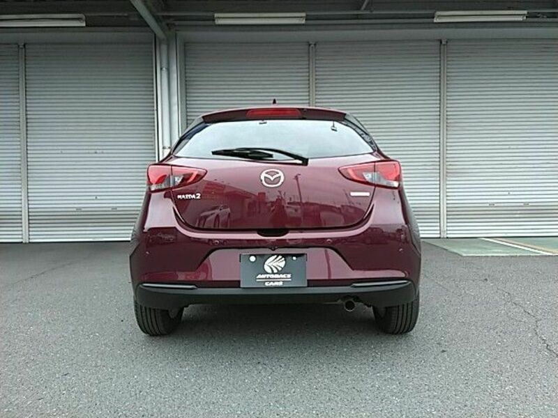 MAZDA2