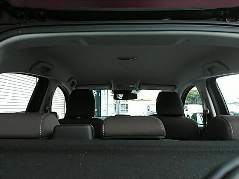 MAZDA2