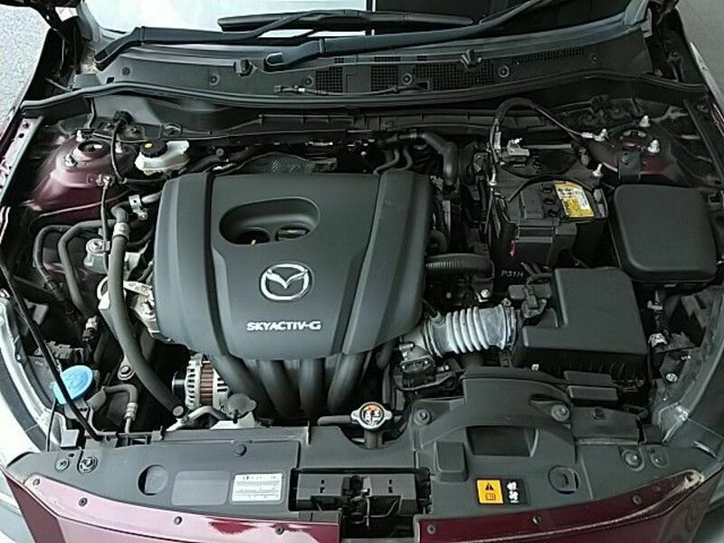 MAZDA2