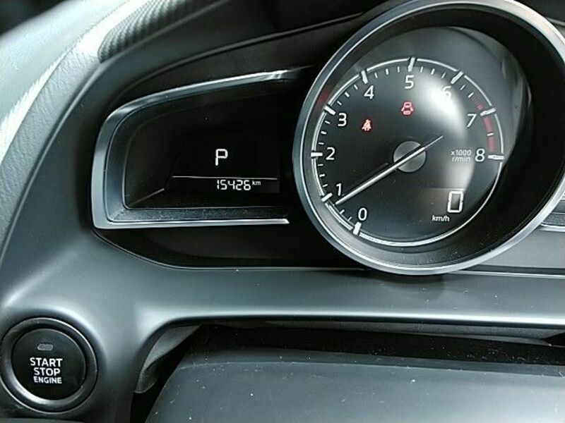 MAZDA2