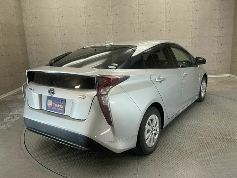 PRIUS-3