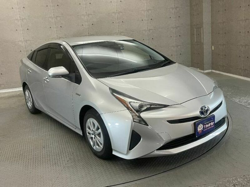 PRIUS-4
