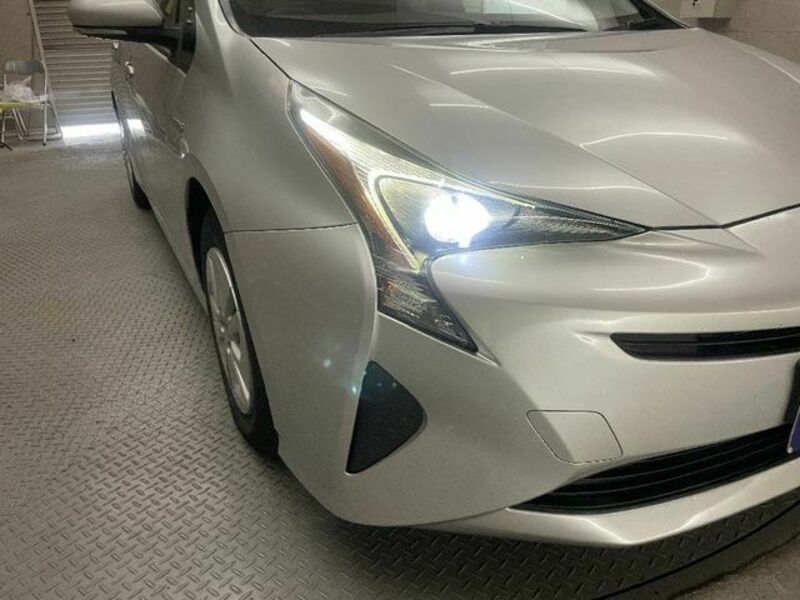 PRIUS-8