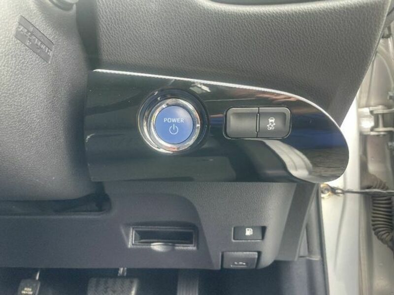 PRIUS-16