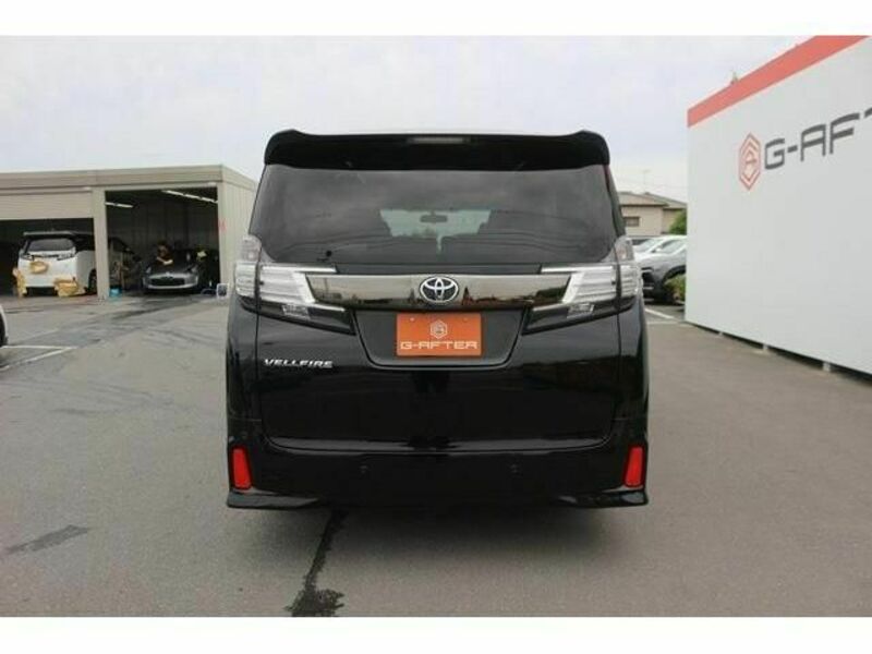 VELLFIRE-8