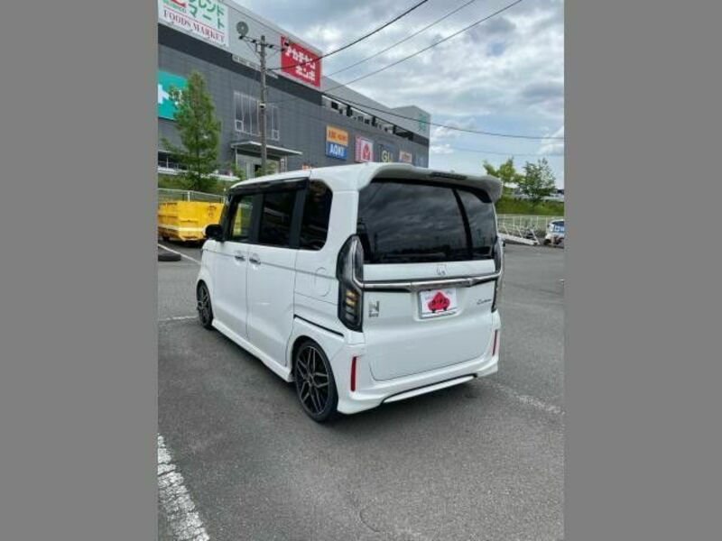 N BOX CUSTOM