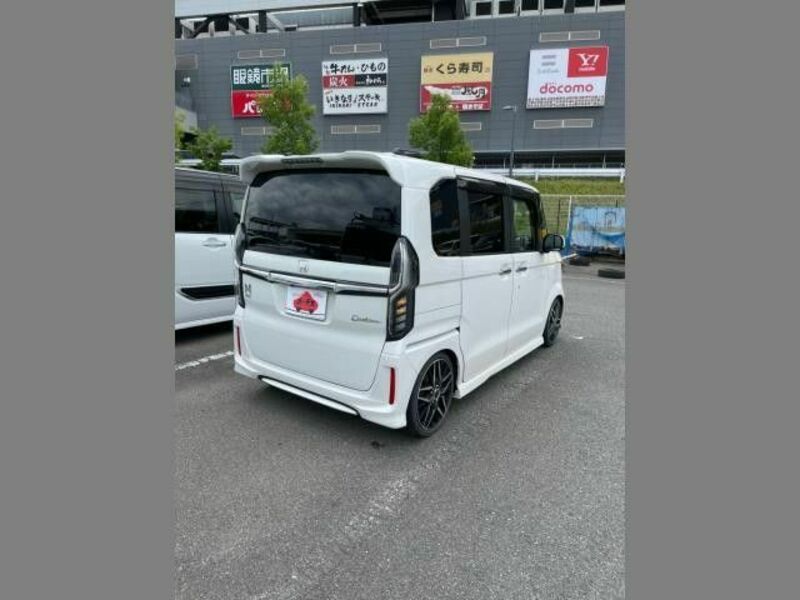 N BOX CUSTOM