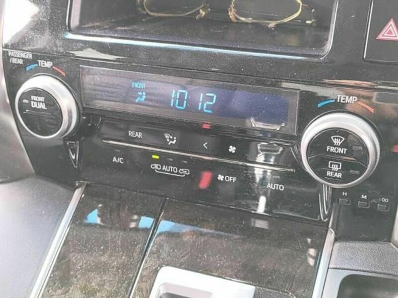 VELLFIRE-10