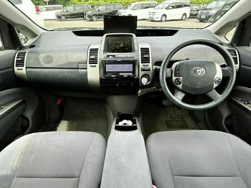 PRIUS-1