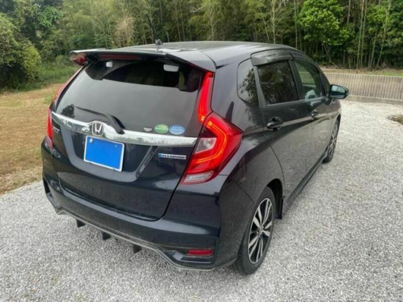 FIT HYBRID-3