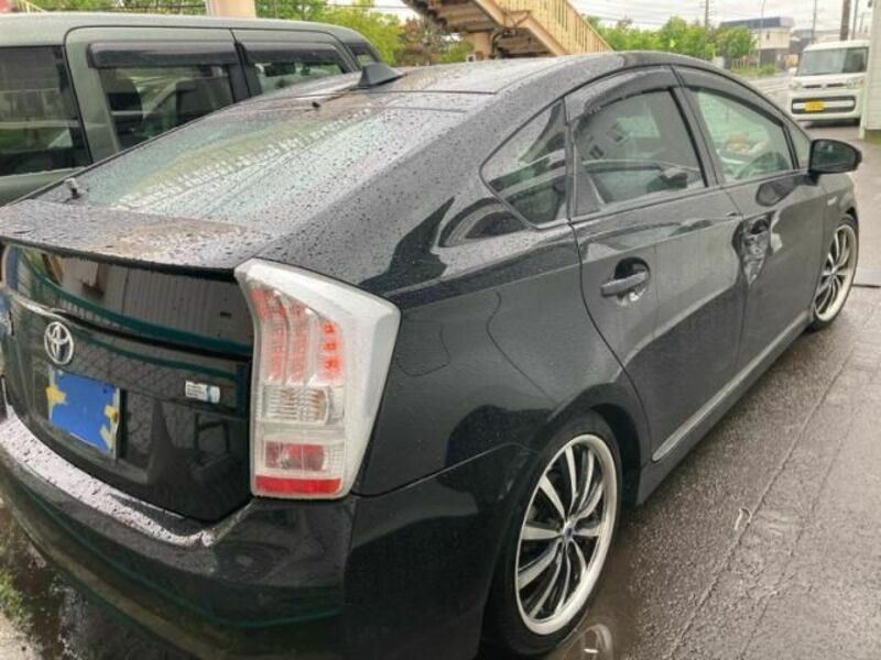 PRIUS-3