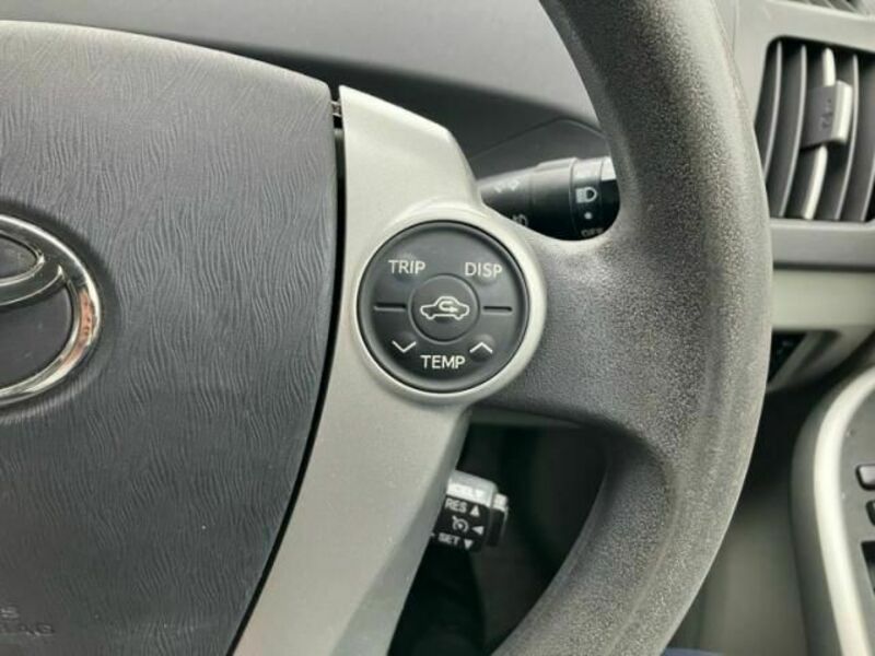PRIUS-14