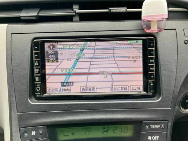 PRIUS-21