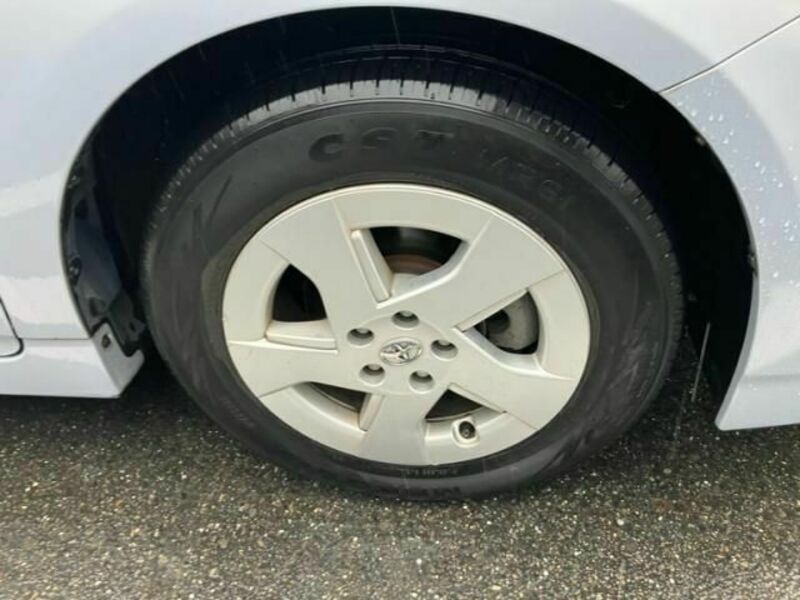 PRIUS-26