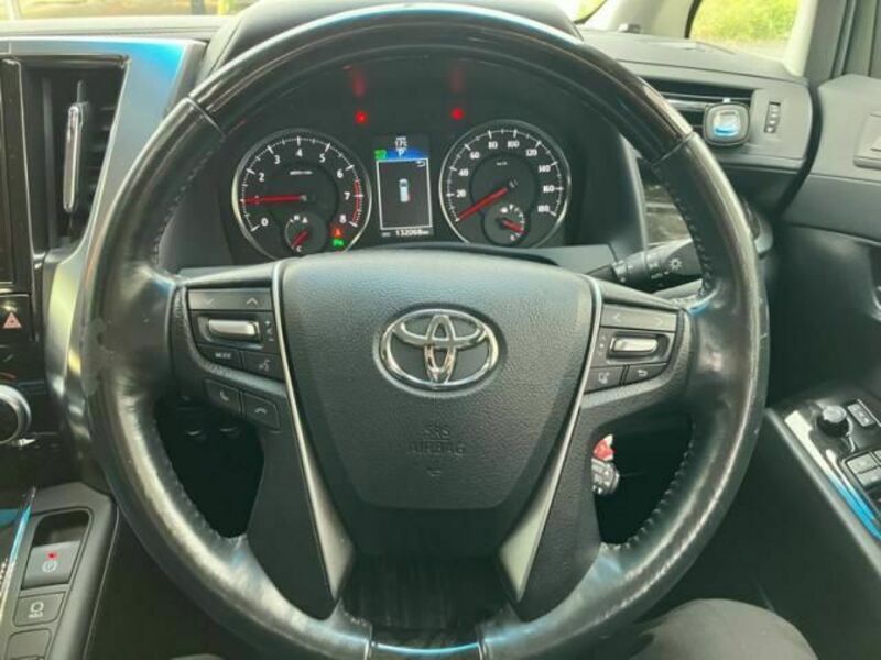 VELLFIRE-17