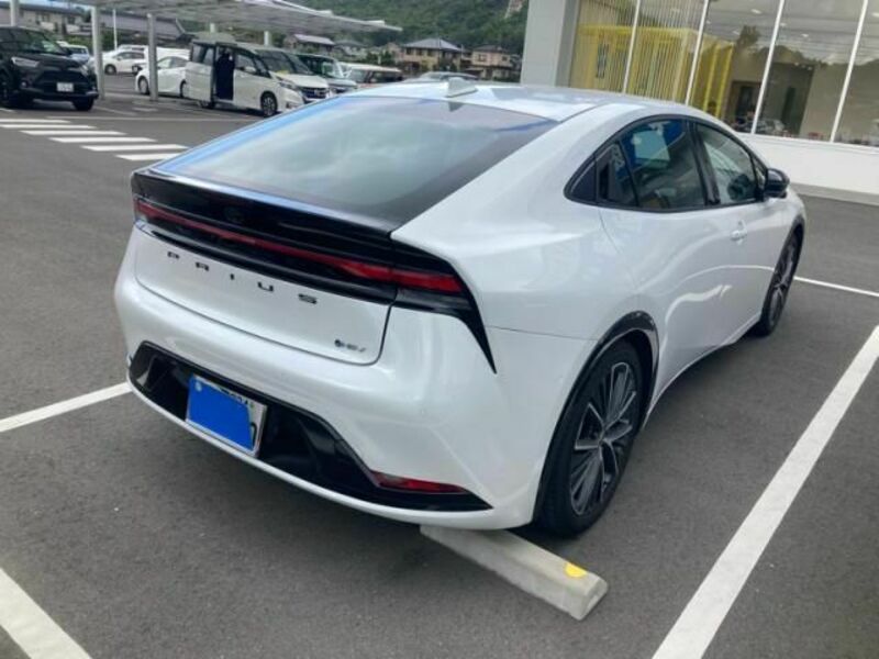 PRIUS-7