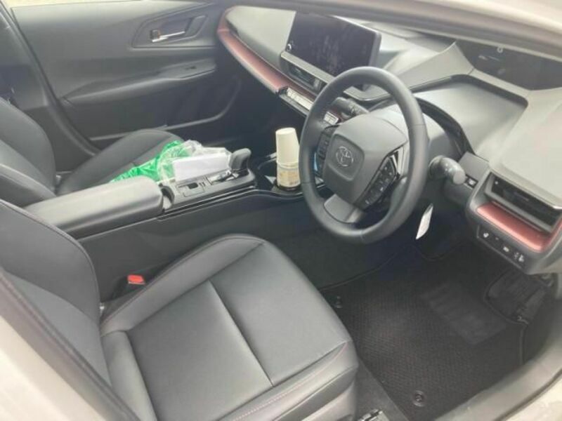PRIUS-9