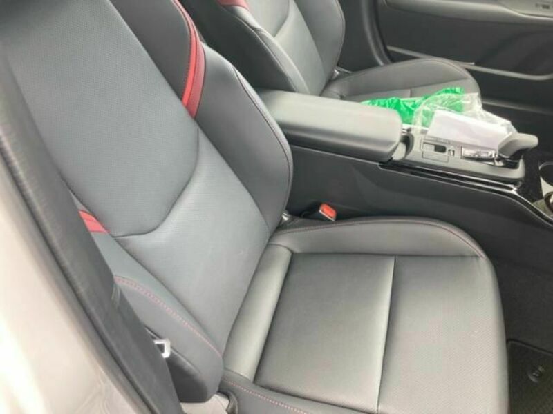 PRIUS-12