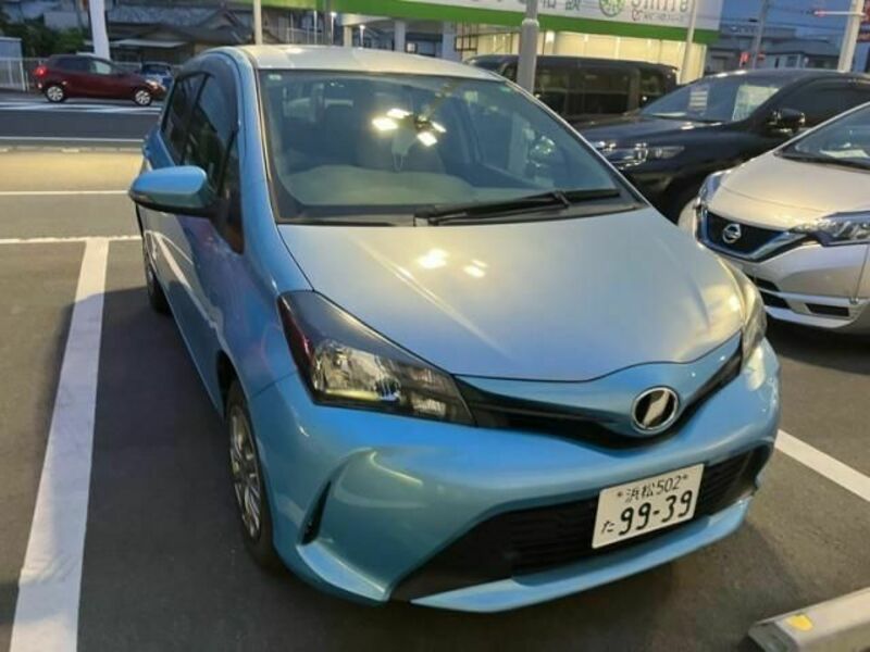 TOYOTA VITZ