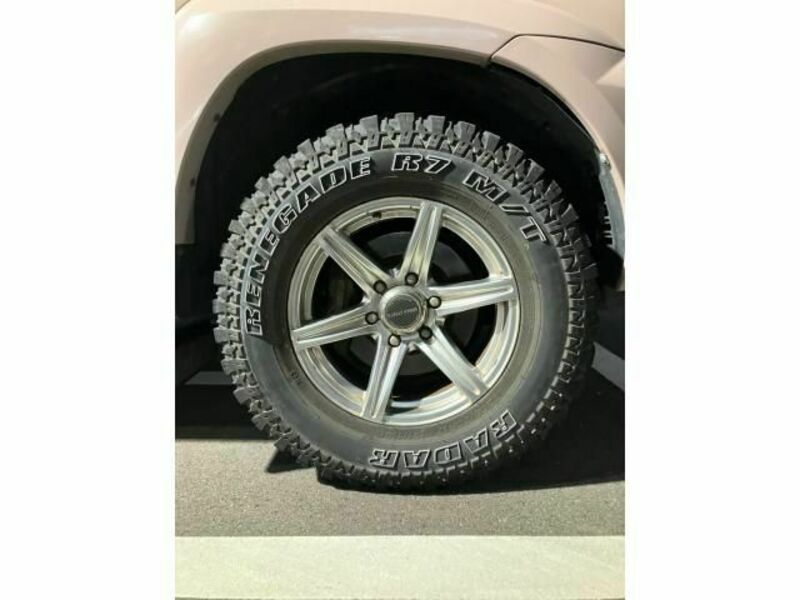 LAND CRUISER PRADO-3