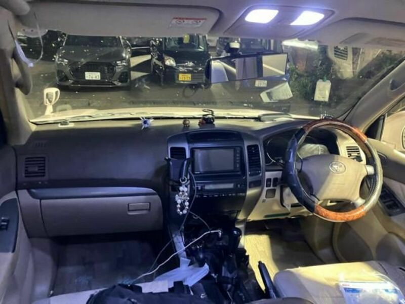 LAND CRUISER PRADO-17