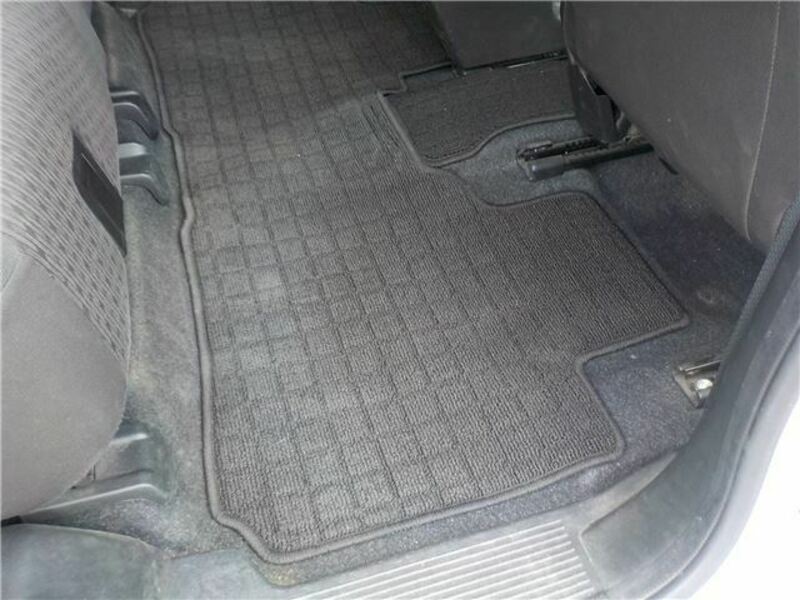 DELICA D2
