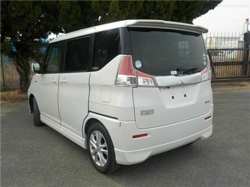 DELICA D2