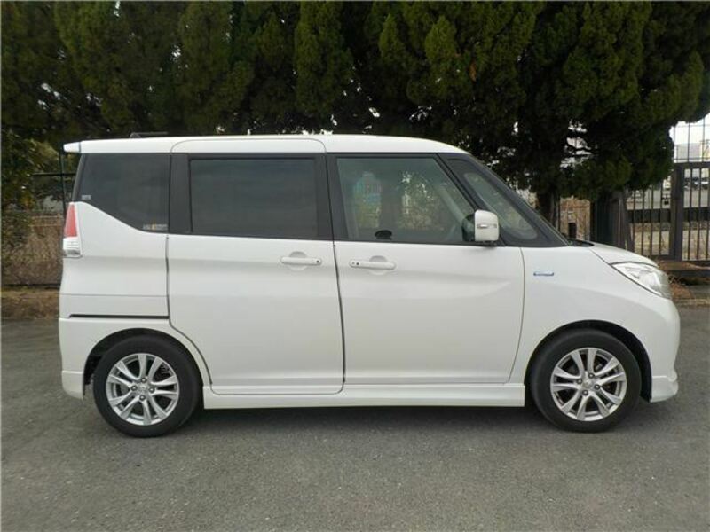 DELICA D2