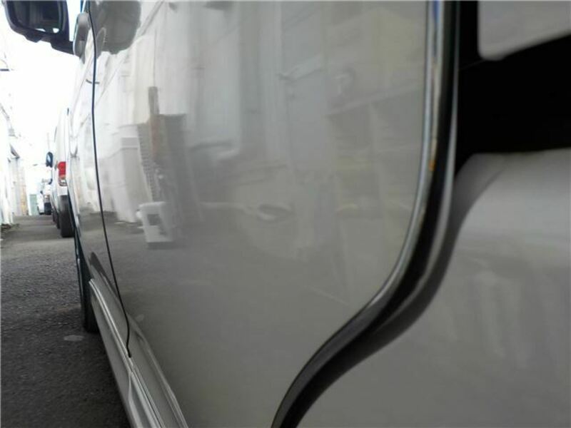 DELICA D2