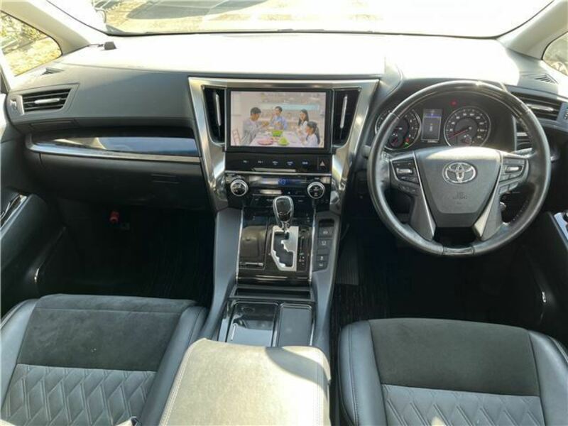 VELLFIRE-10