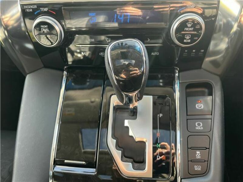 VELLFIRE-28