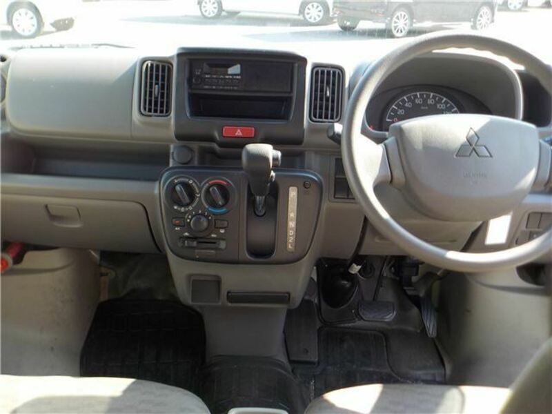 MINICAB VAN