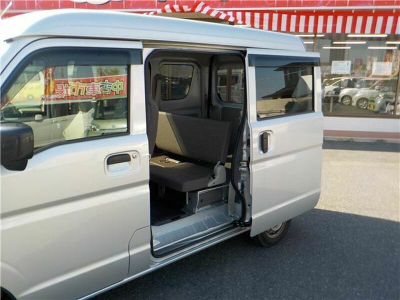 MINICAB VAN
