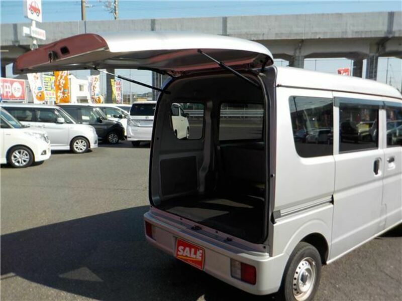 MINICAB VAN