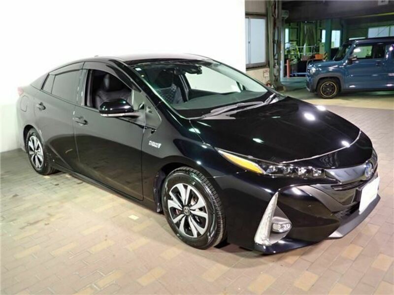 PRIUS PHV