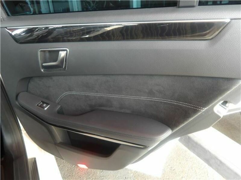 E-CLASS