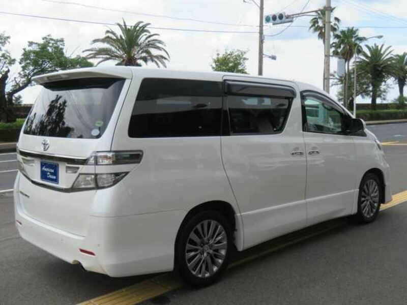 VELLFIRE