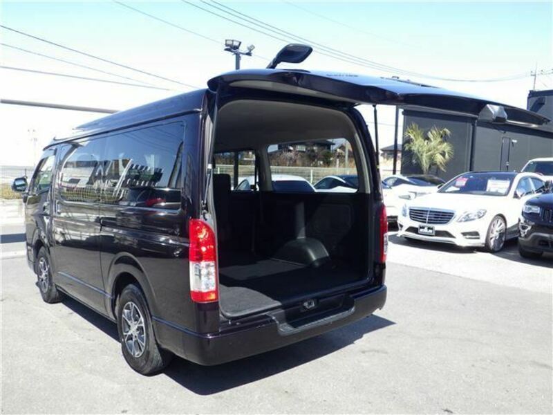 HIACE