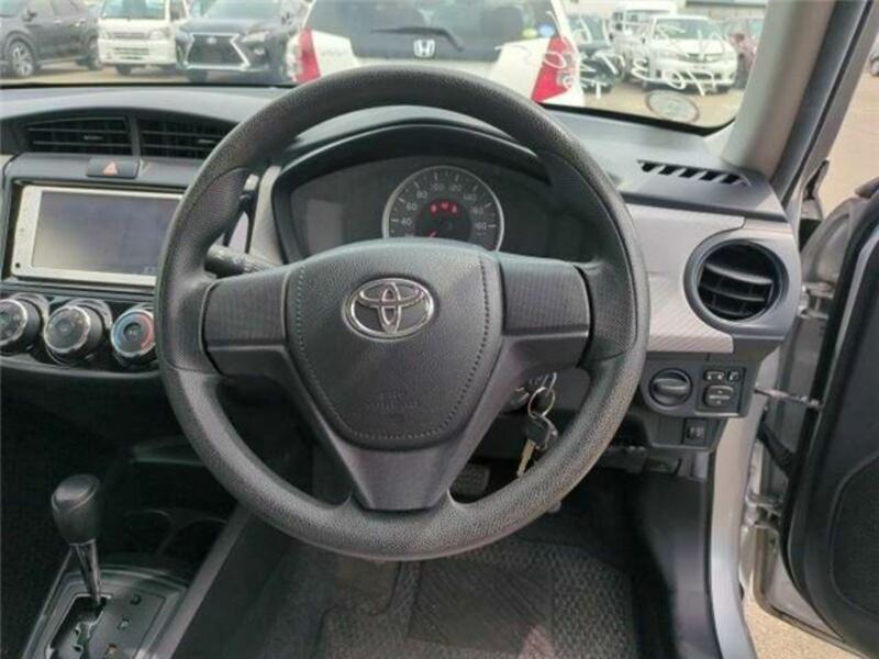 COROLLA AXIO