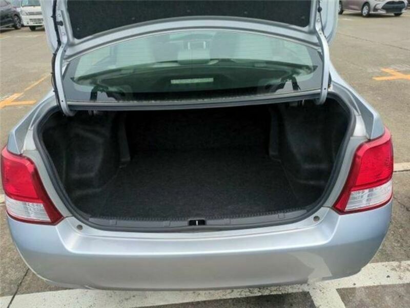 COROLLA AXIO