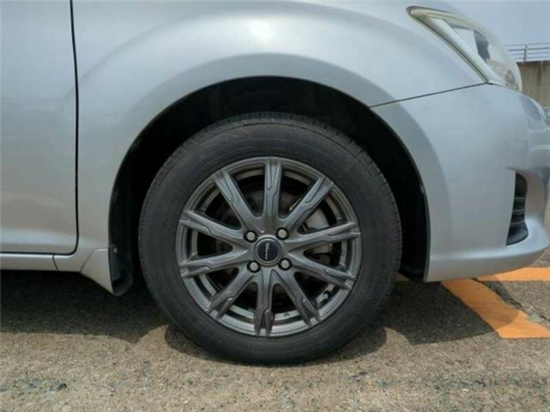 COROLLA AXIO