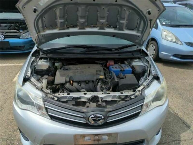 COROLLA AXIO