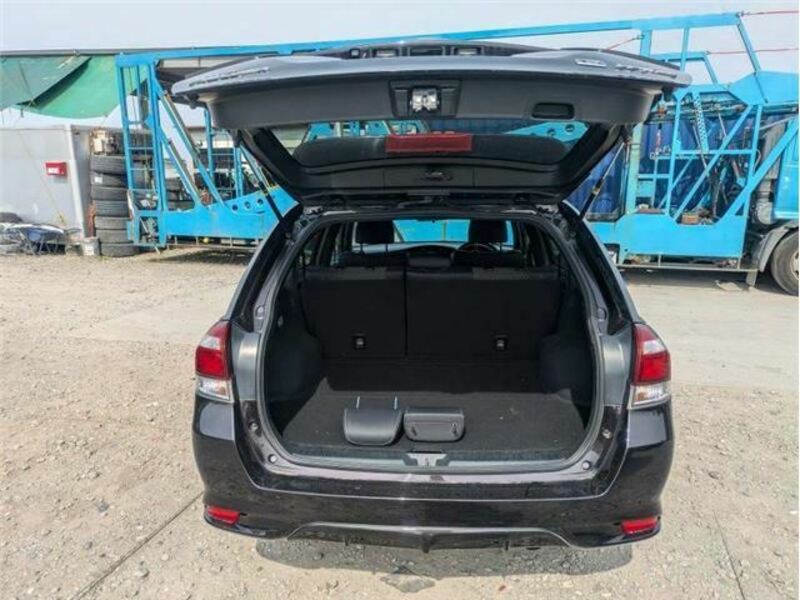 COROLLA FIELDER