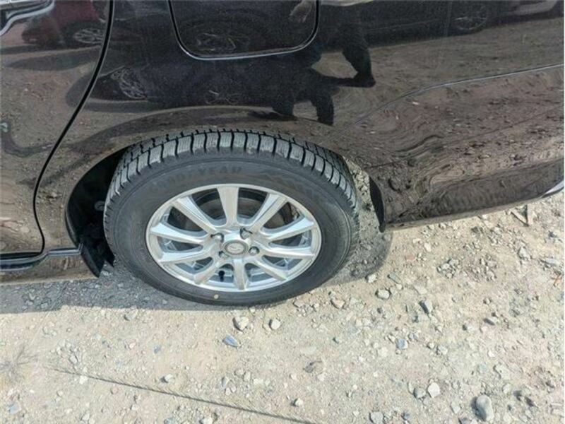 COROLLA FIELDER