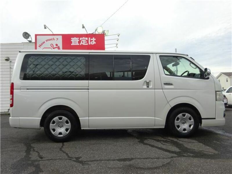 HIACE VAN