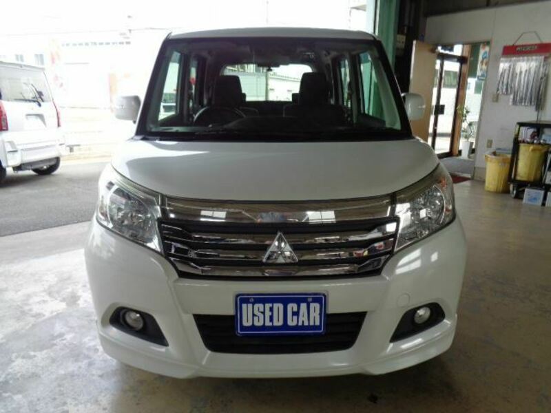 MITSUBISHI DELICA D2