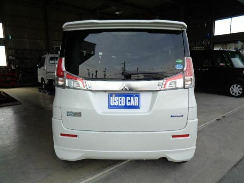 DELICA D2-1