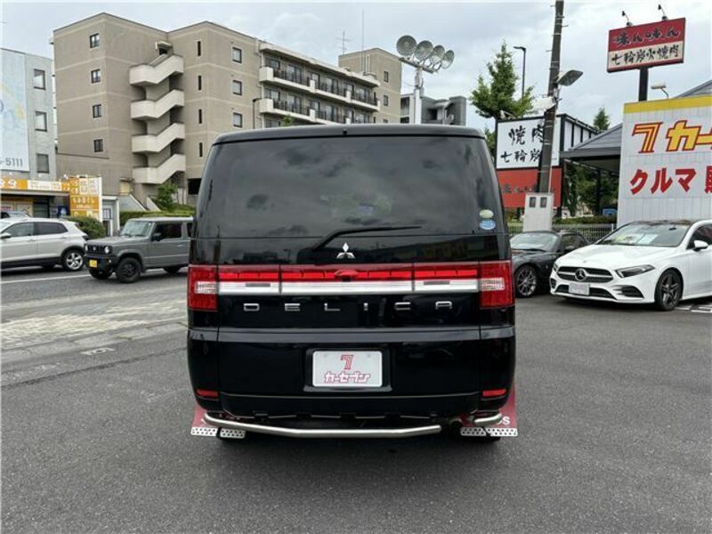 DELICA D5