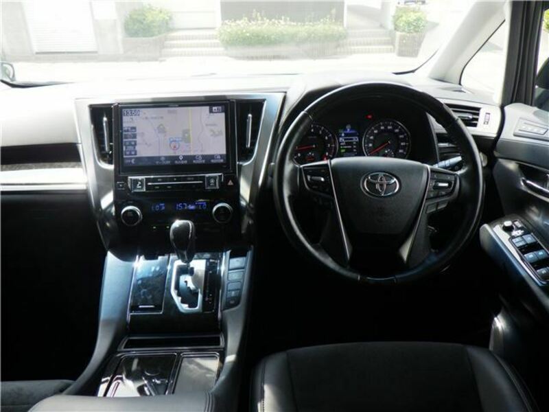 VELLFIRE-4